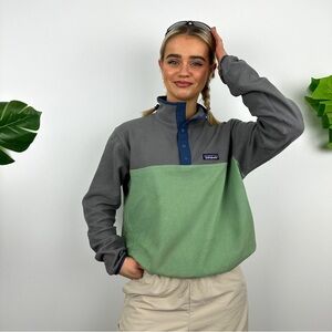Patagonia Micro D Snap-T Fleece Pullover in Green & Grey